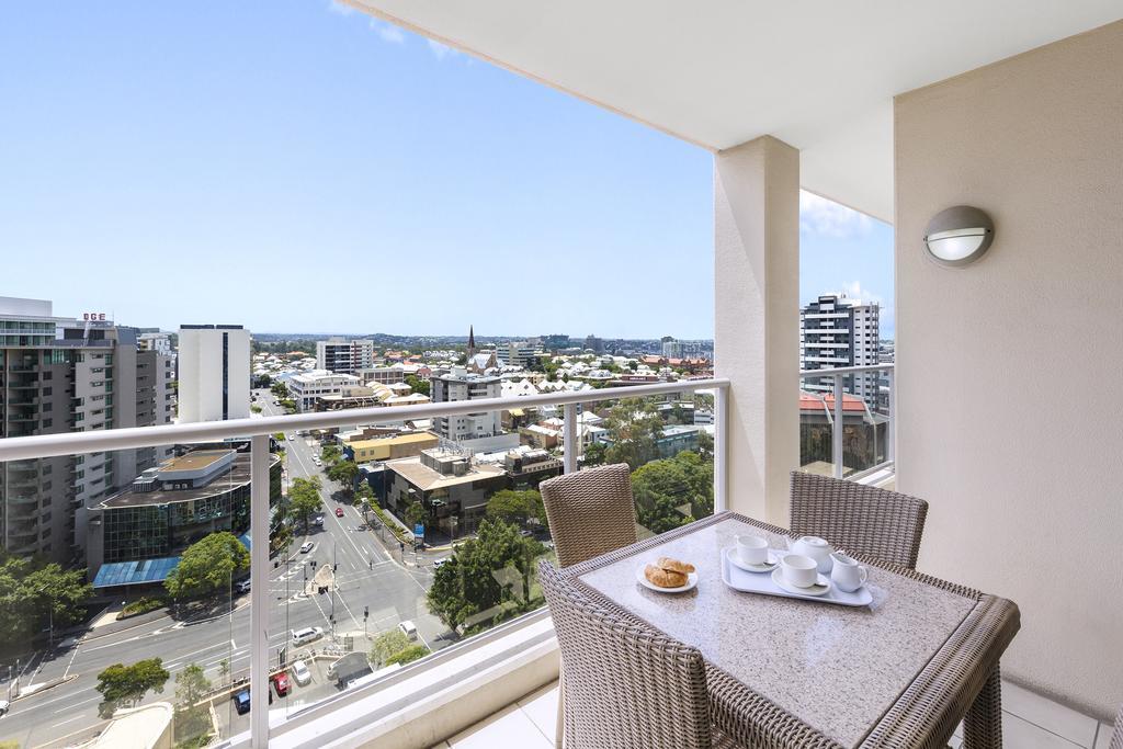 Oaks Brisbane Lexicon Suites 外观 照片